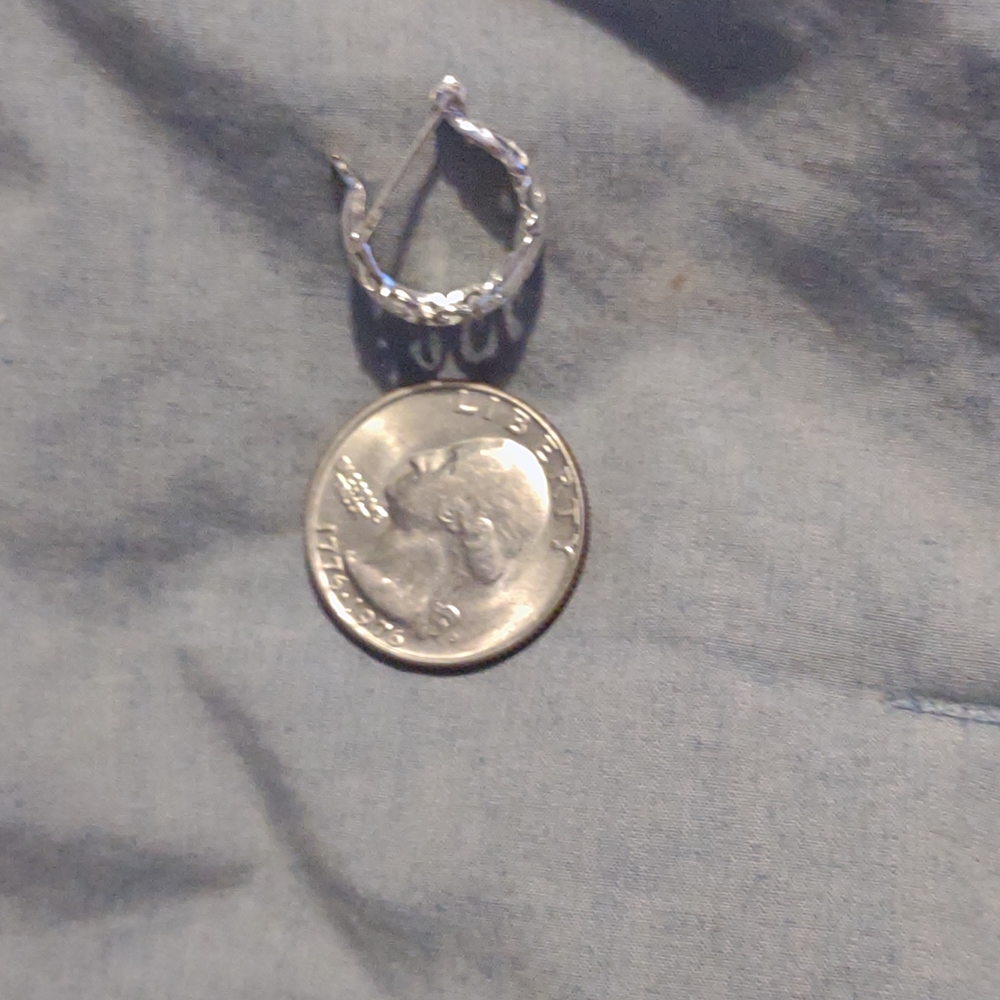 Sterling silver hoop earrings - Picture 4 of 4